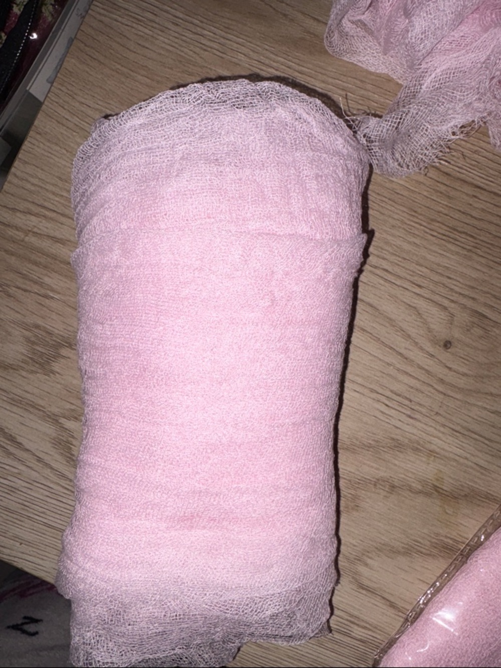7 super light Pink Gauze Table Runner - Soft Light Pink - Picture 2 of 2